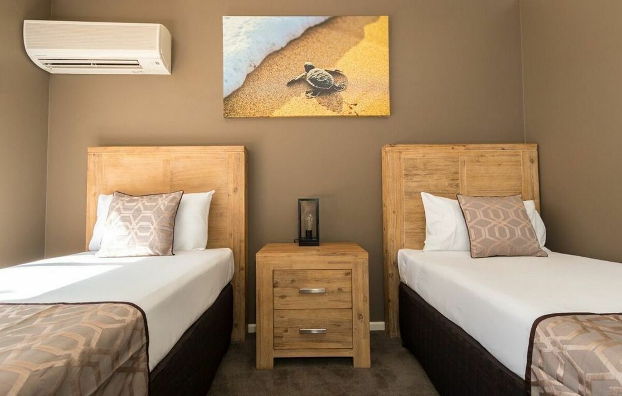Beach Haven Executive Apartments Korora Buitenkant foto